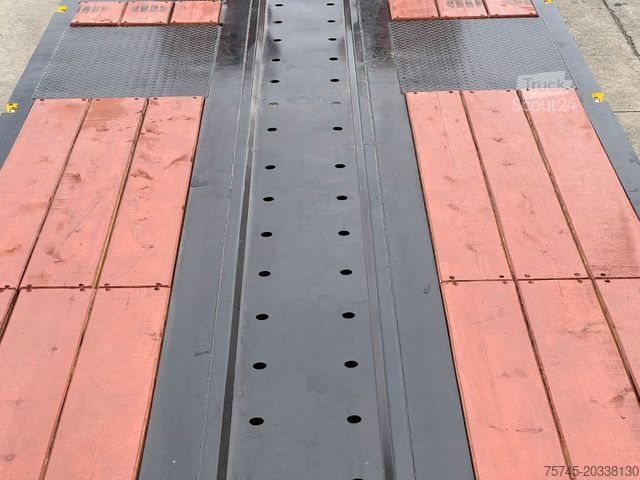Низкорамный полуприцеп  GVN 4GVN O4*ÜBERBREITE TAFEL*KOC*LIFT*PE