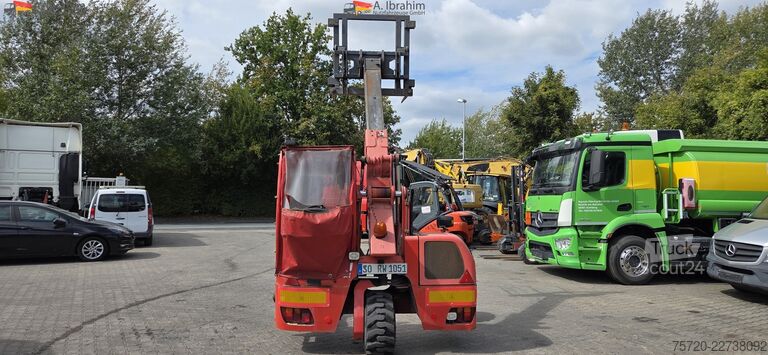 Manipulator telescopic Manitou TMT 20-20SR Mitnahmestapler 2000 kg Tragkraft Staplergabel und Stroh- Heugabel