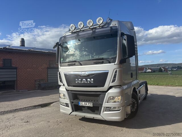 وحدة جرار قياسية MAN TGX 440
