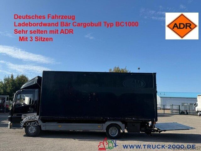 شاحنة صندوقية Mercedes-Benz Atego 816 Koffer 6m Ladebordwand ADR 3 Sitze AHK