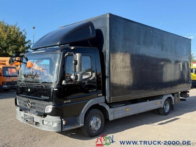 شاحنة صندوقية Mercedes-Benz Atego 816 Koffer 6m Ladebordwand ADR 3 Sitze AHK