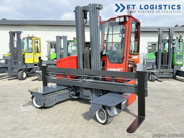 Carretilla retráctil de 4 vías Combilift C3000ET TRIPLEX 5940 WIDE FORK POSITIONE