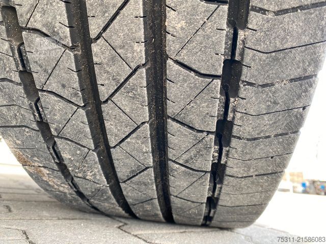 Automobilis ar plakanu platformu MERCEDES-BENZ 2540 LL Antos I Palfinger PK 22002EHD*Falt/Funk