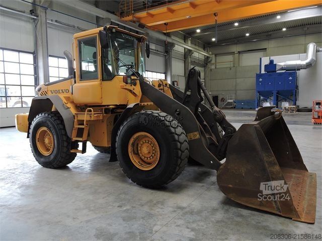 Chargeuse sur pneus VOLVO L90E