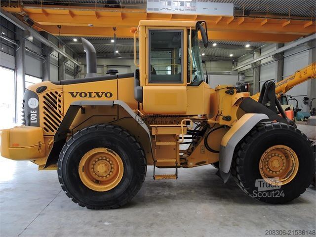 Chargeuse sur pneus VOLVO L90E