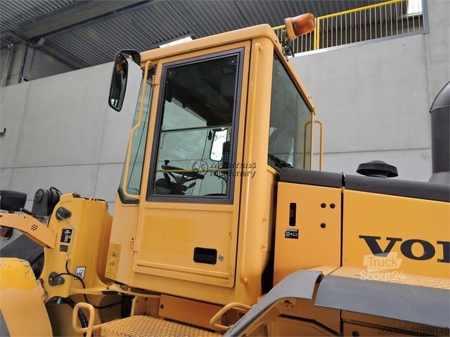 Chargeuse sur pneus VOLVO L90E