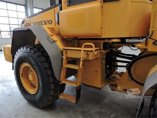 Chargeuse sur pneus VOLVO L90E