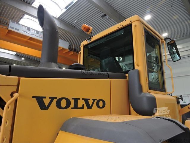 Chargeuse sur pneus VOLVO L90E