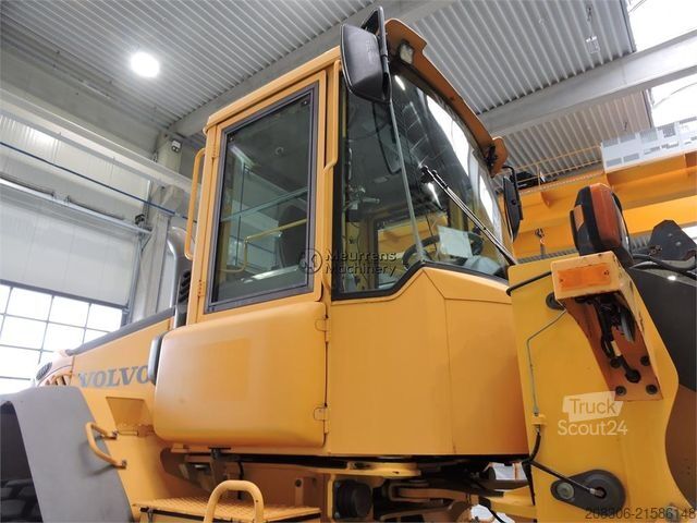 Chargeuse sur pneus VOLVO L90E