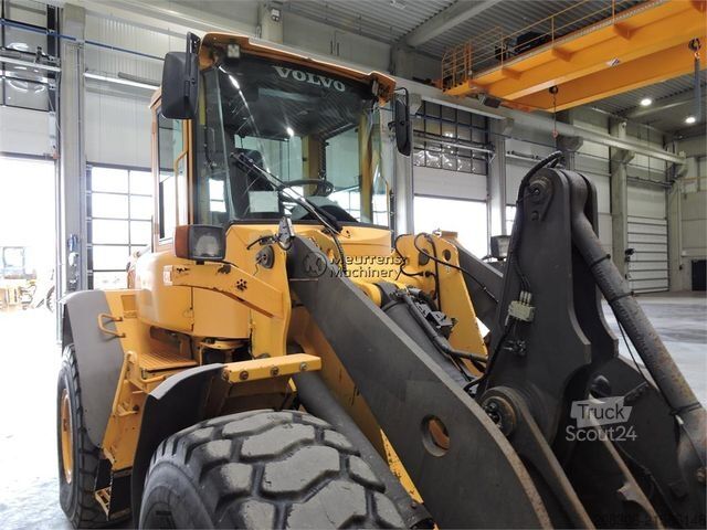 Chargeuse sur pneus VOLVO L90E