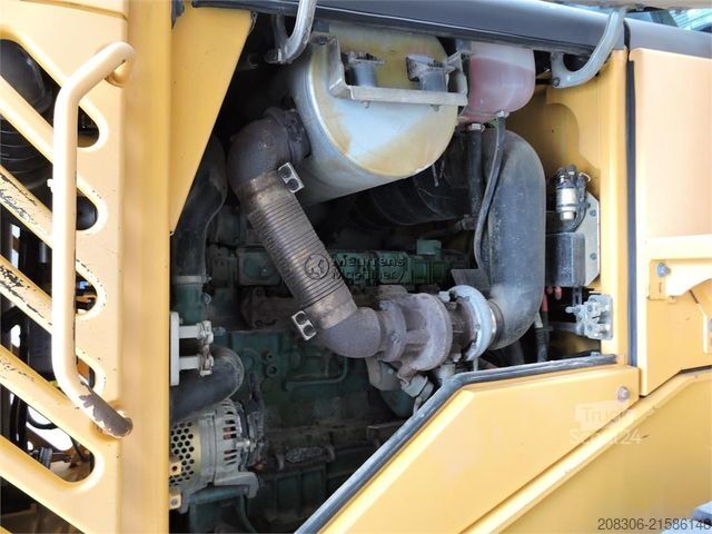 Chargeuse sur pneus VOLVO L90E