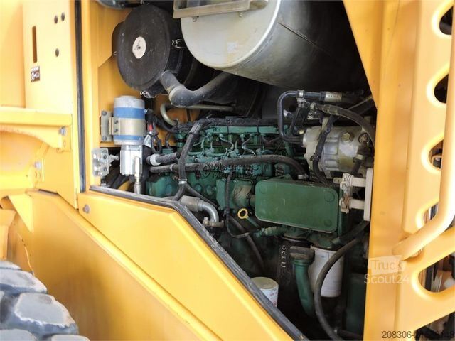 Chargeuse sur pneus VOLVO L90E