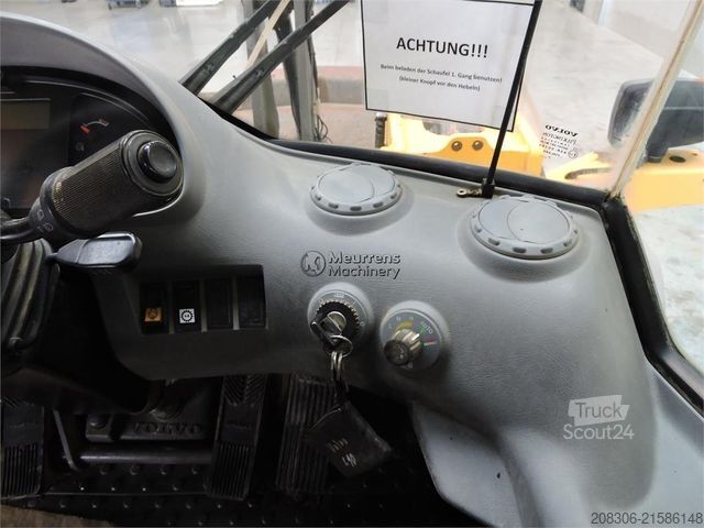 Chargeuse sur pneus VOLVO L90E