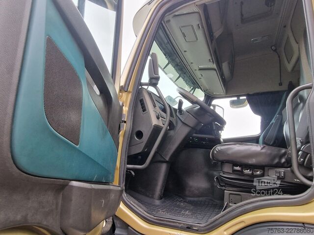 Valise Volvo FM 370 Globetrotter 4x2 - Buggsbygg box with si...