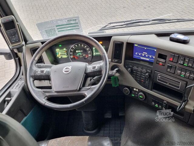 Valise Volvo FM 370 Globetrotter 4x2 - Buggsbygg box with si...