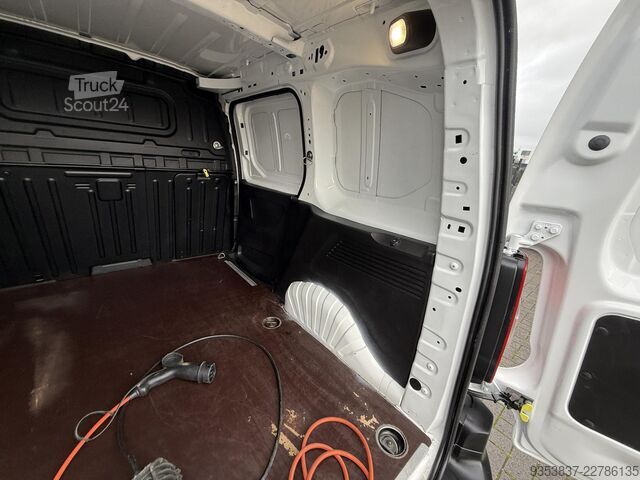 Break à toit surélevé Citroën ë-Berlingo Club 50 kWh 3 Zitplaatsen Climate Co...