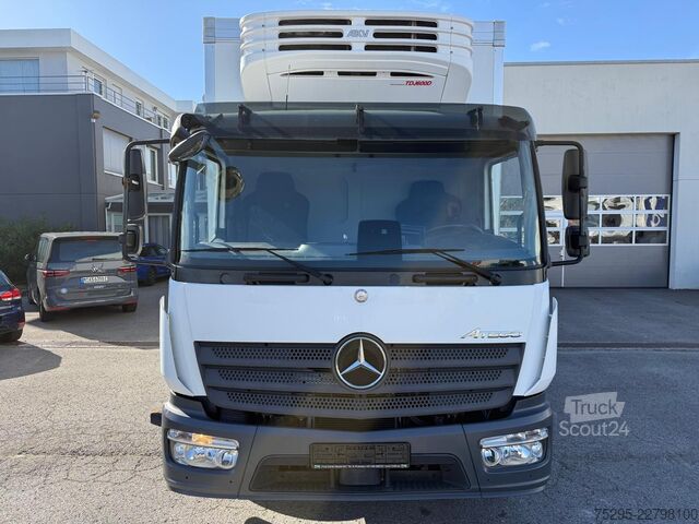 Pojazd użytkowy Mercedes-Benz Atego  818L Mitsubishi TDJ600D seitli. Treppe TÜV