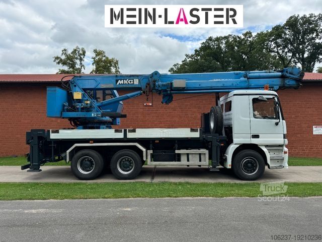 Autokran MERCEDES-BENZ 3335 V6 MKG 550 Ta2-a2 -46m 420 kg Funk