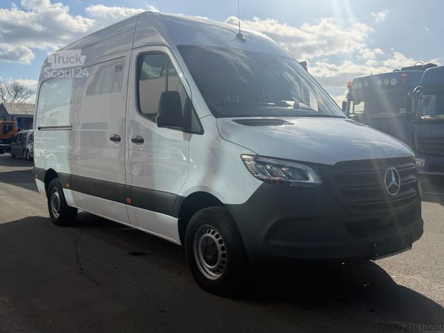 Høy tak varebil MERCEDES-BENZ Sprinter 315cdi Ladebordwand BÄR, LED, Automa.