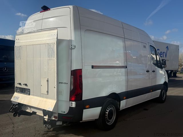 Høy tak varebil MERCEDES-BENZ Sprinter 315cdi Ladebordwand BÄR, LED, Automa.