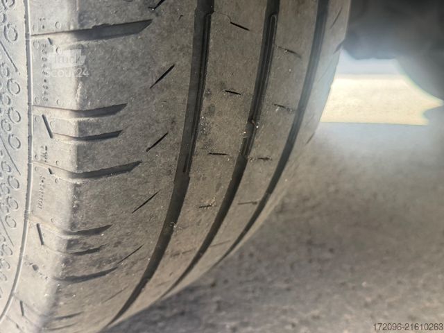 Høy tak varebil MERCEDES-BENZ Sprinter 315cdi Ladebordwand BÄR, LED, Automa.