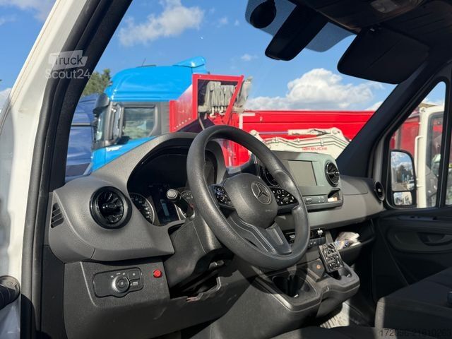 Høy tak varebil MERCEDES-BENZ Sprinter 315cdi Ladebordwand BÄR, LED, Automa.
