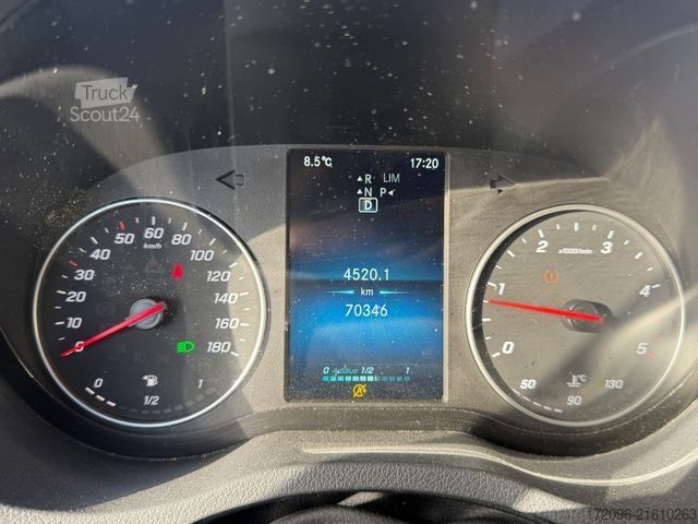 Høy tak varebil MERCEDES-BENZ Sprinter 315cdi Ladebordwand BÄR, LED, Automa.