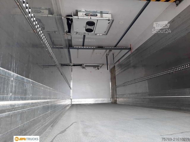 Refrigerated truck SCANIA P 360 6X2*4 Tiefkühlkoffer 9,15 LBW Lenkachse