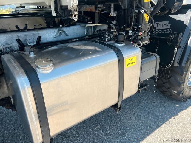 Trostrani kiperski kamion MAN L90 18.284 4x4 LOF Kipper/Kran/47 tkm/HA gelenkt