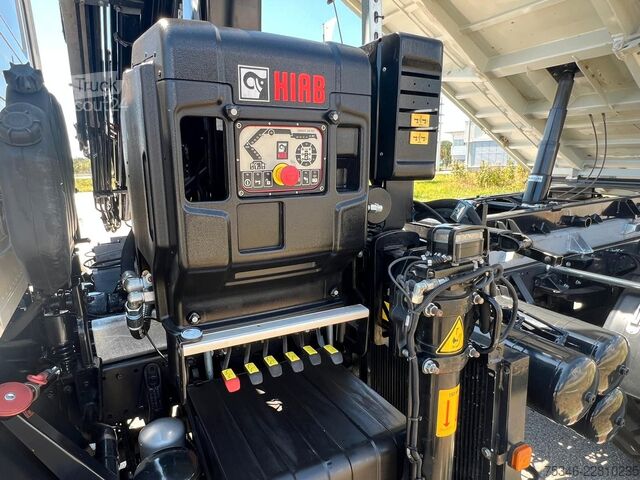 Traktors MAN L90 18.284 4x4 LOF Kipper/Kran/47 tkm/HA gelenkt