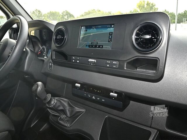 Kleinbus Mercedes-Benz Sprinter 315 CDI Kasten L3H2 Holz Navi Kamera