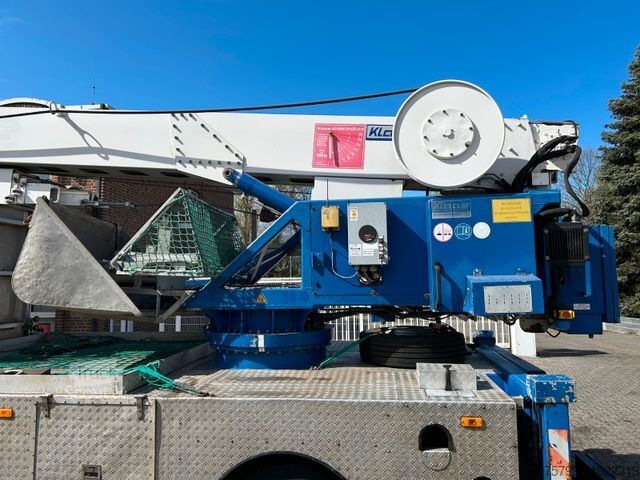 Truck-mounted crane van MAN 8.180 Dachdeckerkran Klaas Arbeitskorb 34m