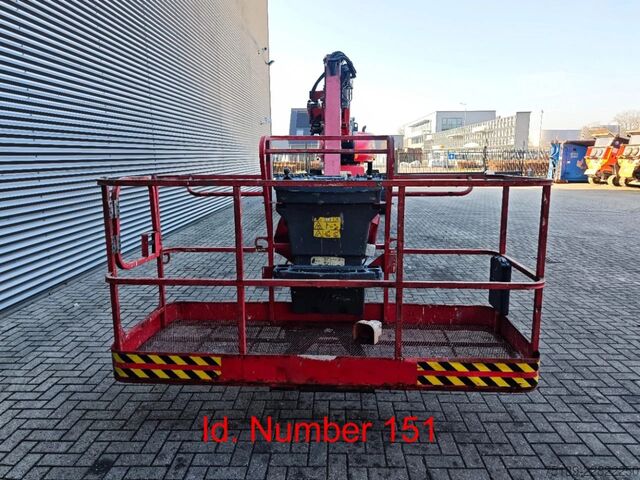 Teleszkópos platform JLG 1350 SJP