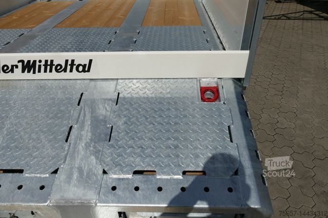 Ρυμουλκούμενο με πλατφόρμα εργασίας MÜLLER-MITTELTAL 3-achs mit Radmulden, 2 Ladehöhen, Klapprampen