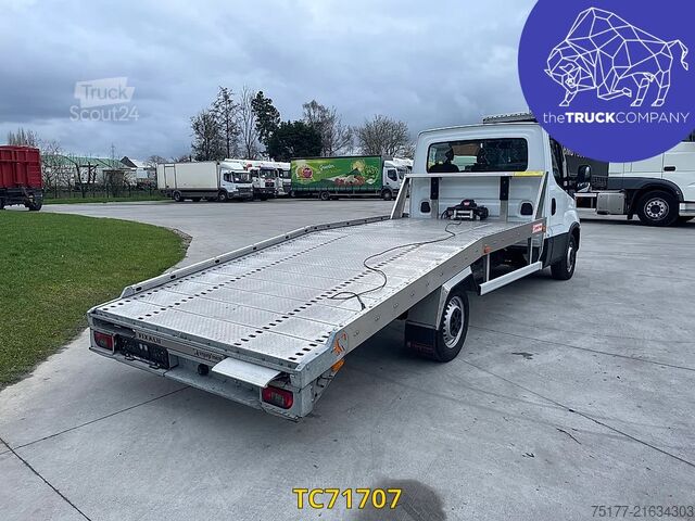 Iveco Daily 35S16 AUTOTRANSPORTER + LIER Iveco Daily 35S16 CAR TRANSPORT + WINCH