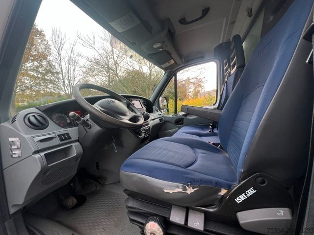 Transporter mit Koffer IVECO Daily 35C15 Hpi Koffer Ahk Klima Lkw 3,5t Euro4