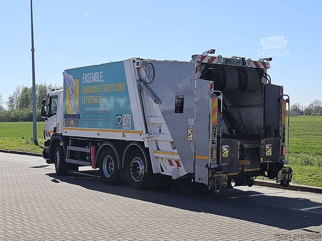 Vehículo de recogida de basuras SCANIA P280 FAUN,6x2*4