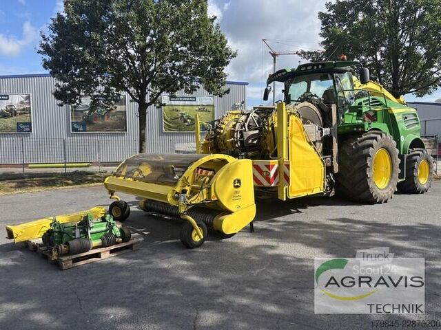 Silppuri John Deere 8800I Allrad + Kemper 490 Plus + Pickup 639
