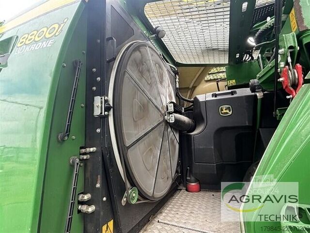 Silppuri John Deere 8800I Allrad + Kemper 490 Plus + Pickup 639