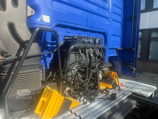  MAN TGX | Lifting axle | Steering axles | Retarder ...