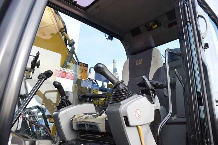 Escavadora de lagartas Caterpillar 323E-stock id2