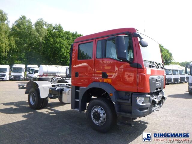 Podwozie z kabiną MAN TGM 18.320 4x4 BB chassis / new/unused