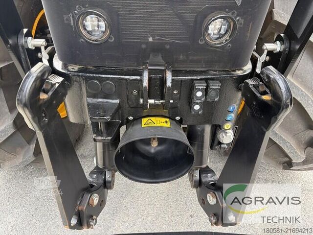 Traktor JCB FASTRAC 4220