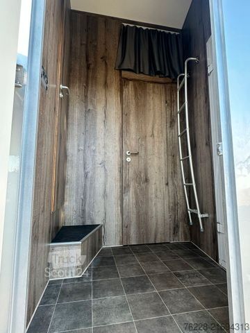 Veewagen MERCEDES-BENZ Pferdetransporter