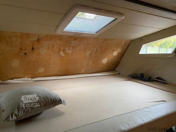 Veewagen MERCEDES-BENZ Pferdetransporter