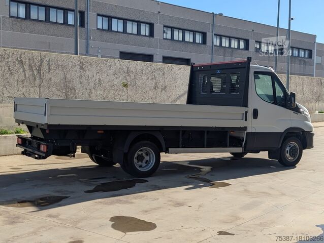 Kutu minibüs IVECO 50C16
