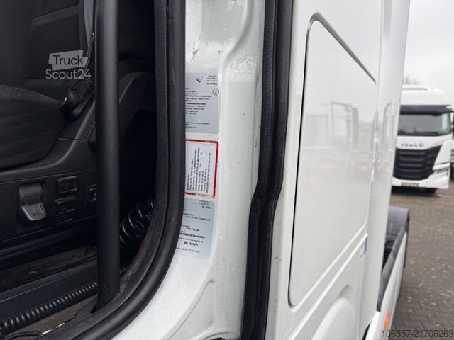 Стандартный седельный тягач IVECO STRALIS S-WAY 510 AS440S51T/FP ADR INTARDER