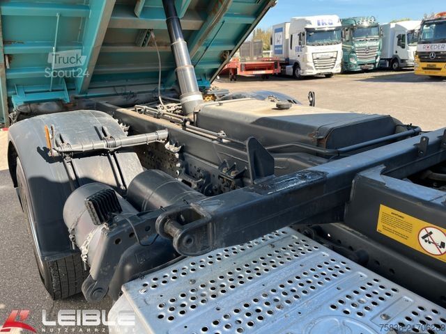Camión volquete trilateral MERCEDES-BENZ Arocs 1832 Kipper+ Kran Palfinger PK9501*205TKM*