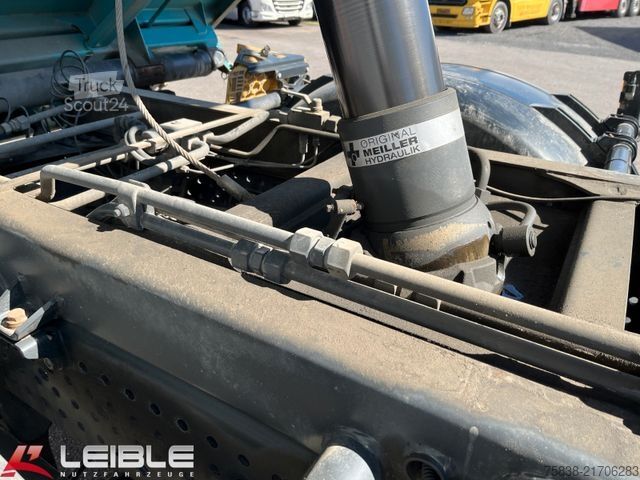 Camión volquete trilateral MERCEDES-BENZ Arocs 1832 Kipper+ Kran Palfinger PK9501*205TKM*