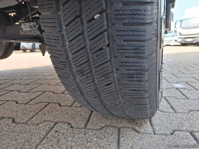 Furgão fechado IVECO 35S16A8/P, LBW, Luft, HiMatic, Klima, RFK,